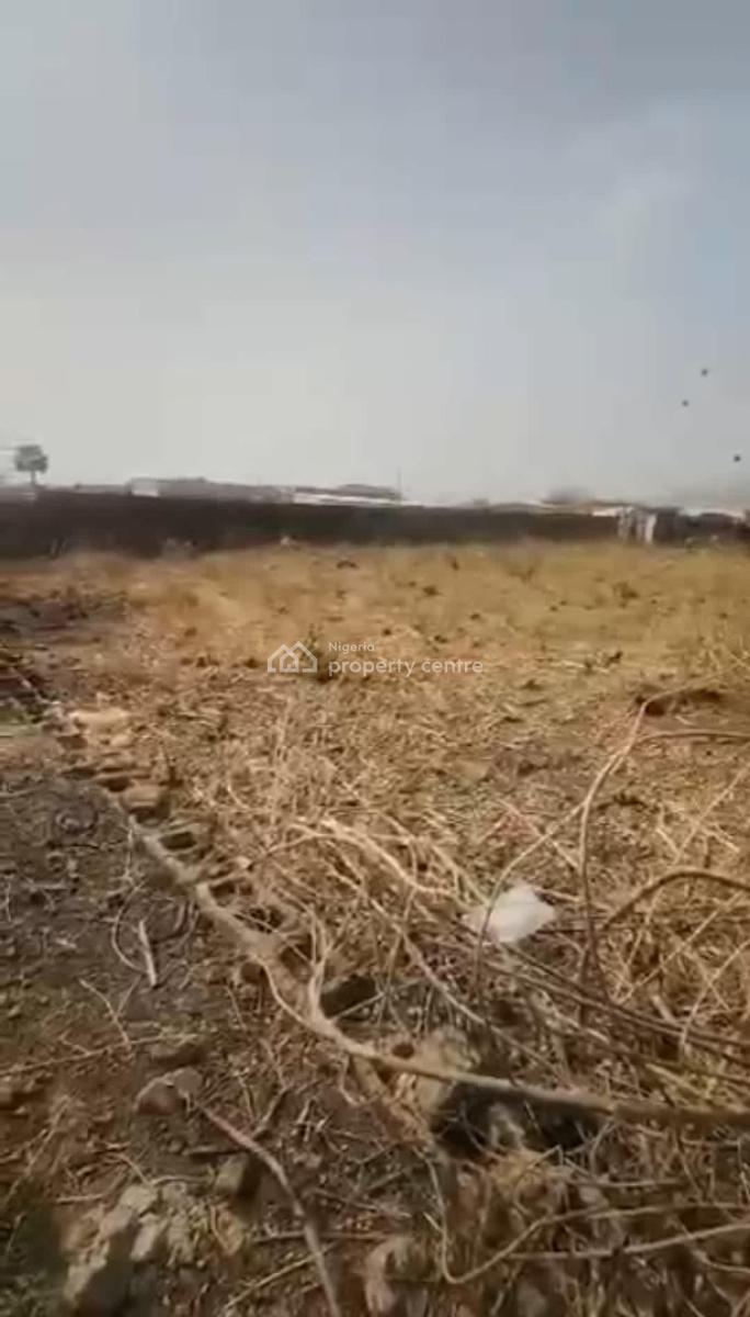 Residential Land Occupying 1500sqm, Along Yemi Osibanjo Way, Maitama District, Abuja, Residential Land for Rent