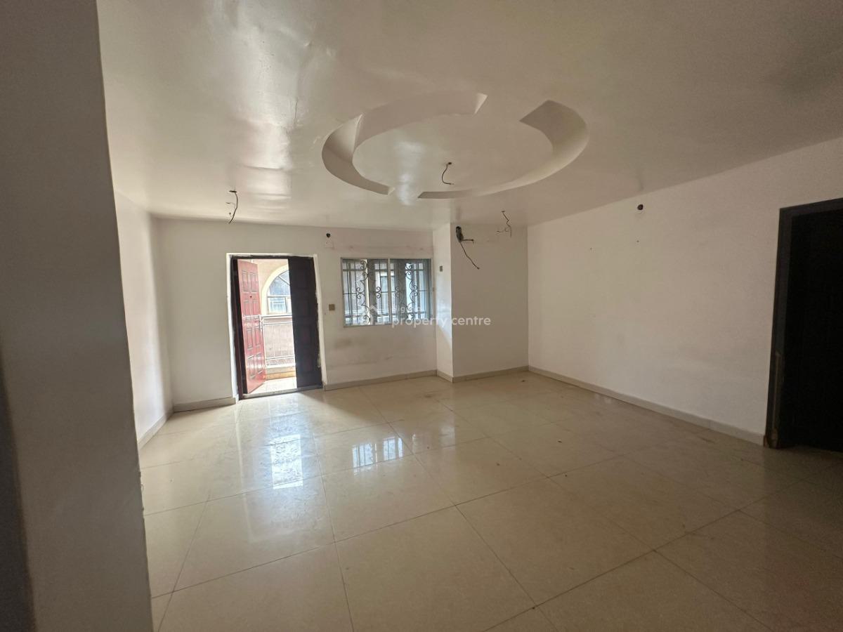 3bedroom Apartment, Off International Airport Road Ajao Estate, Isolo, Lagos, Flat / Apartment for Rent