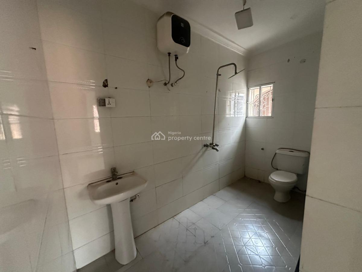 3bedroom Apartment, Off International Airport Road Ajao Estate, Isolo, Lagos, Flat / Apartment for Rent