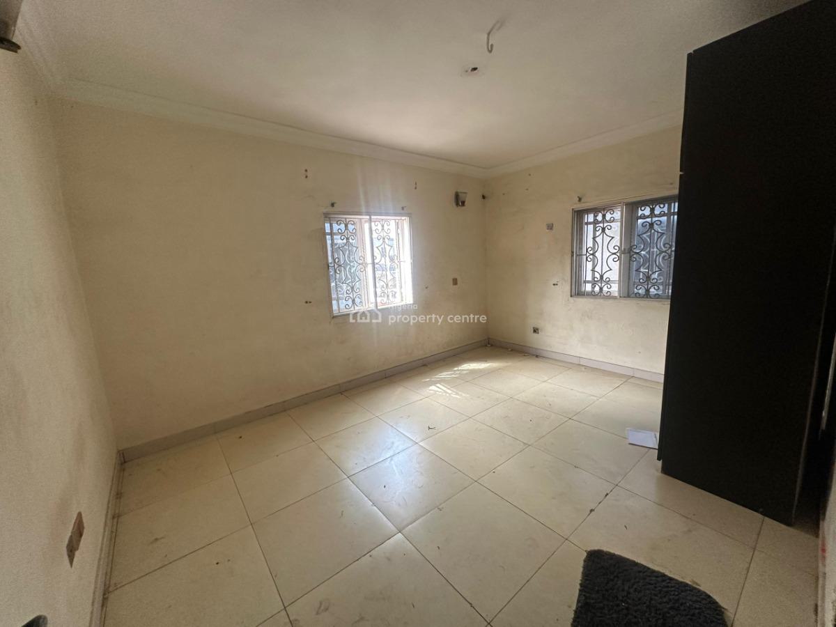 3bedroom Apartment, Off International Airport Road Ajao Estate, Isolo, Lagos, Flat / Apartment for Rent