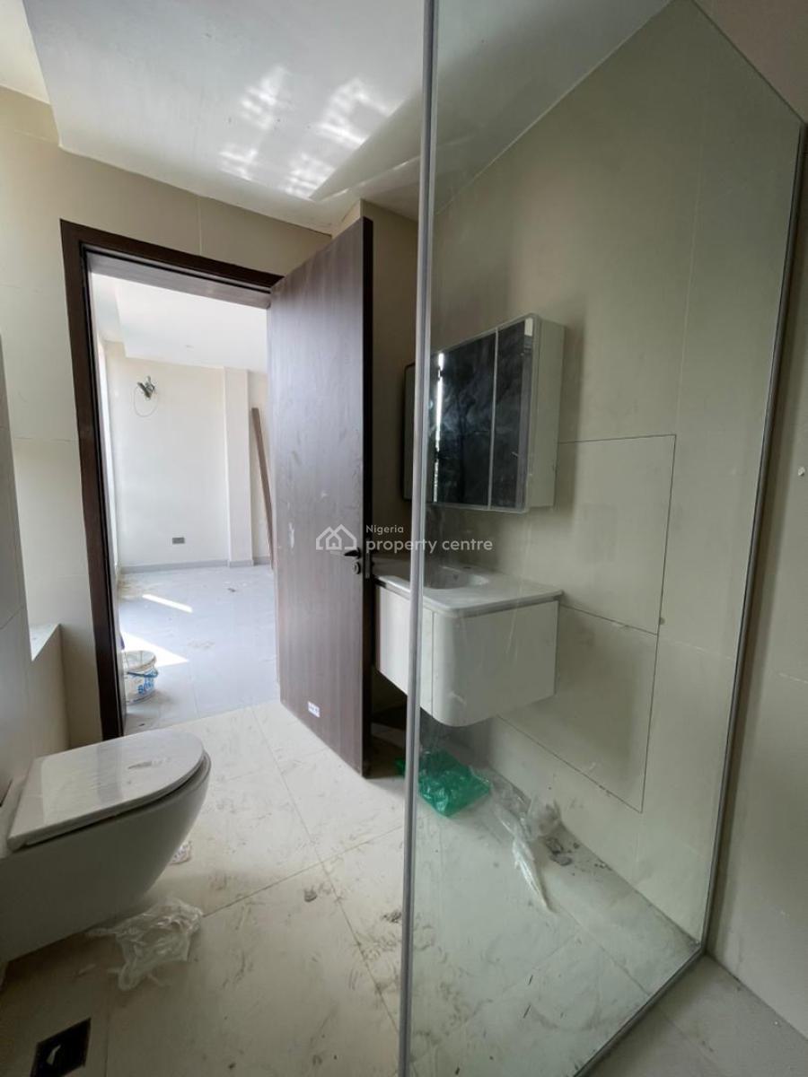 Modern Newly Built 2 Bedroom Apartment in a Secured Estate, Lekki Phase 1, Lekki, Lagos, Flat / Apartment for Sale