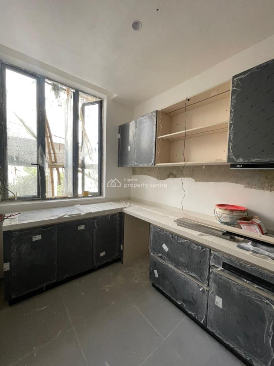 Modern Newly Built 2 Bedroom Apartment in a Secured Estate, Lekki Phase 1, Lekki, Lagos, Flat / Apartment for Sale