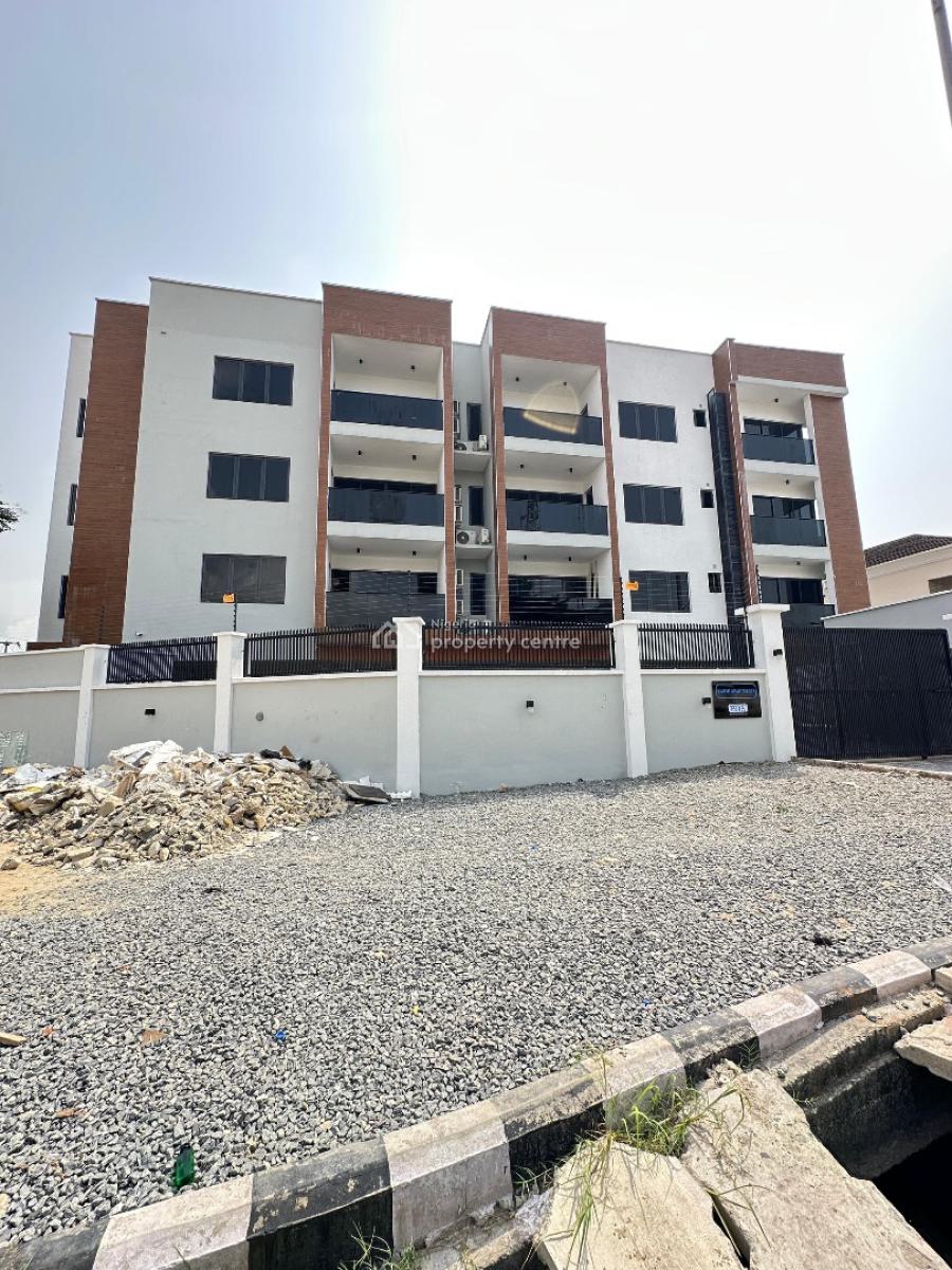 Outstanding Luxury Spacious 3 Bedroom Apartment with Bq, Lekki Phase 1, Lekki, Lagos, Block of Flats for Sale
