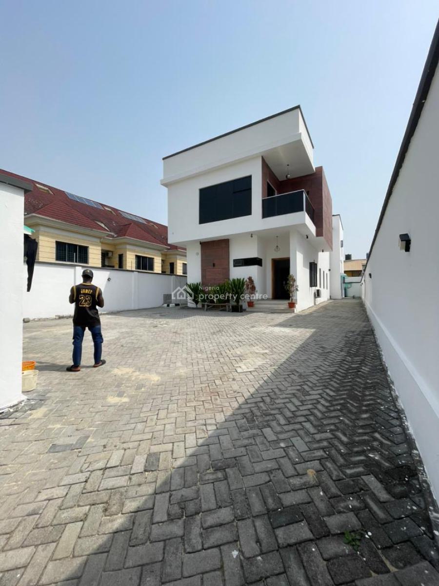 Exquisite Spacious 5 Bedroom Fully Detached Duplex with 2 Rooms Bq, Phase 1, Lekki, Lagos, Detached Duplex for Rent