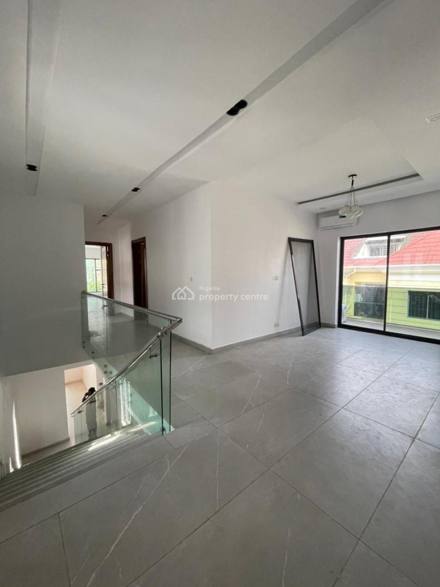 Exquisite Spacious 5 Bedroom Fully Detached Duplex with 2 Rooms Bq, Phase 1, Lekki, Lagos, Detached Duplex for Rent