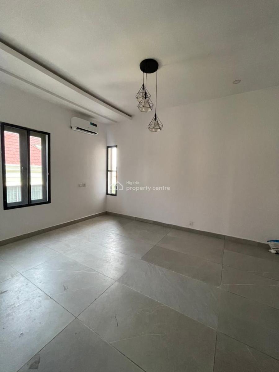 Exquisite Spacious 5 Bedroom Fully Detached Duplex with 2 Rooms Bq, Phase 1, Lekki, Lagos, Detached Duplex for Rent