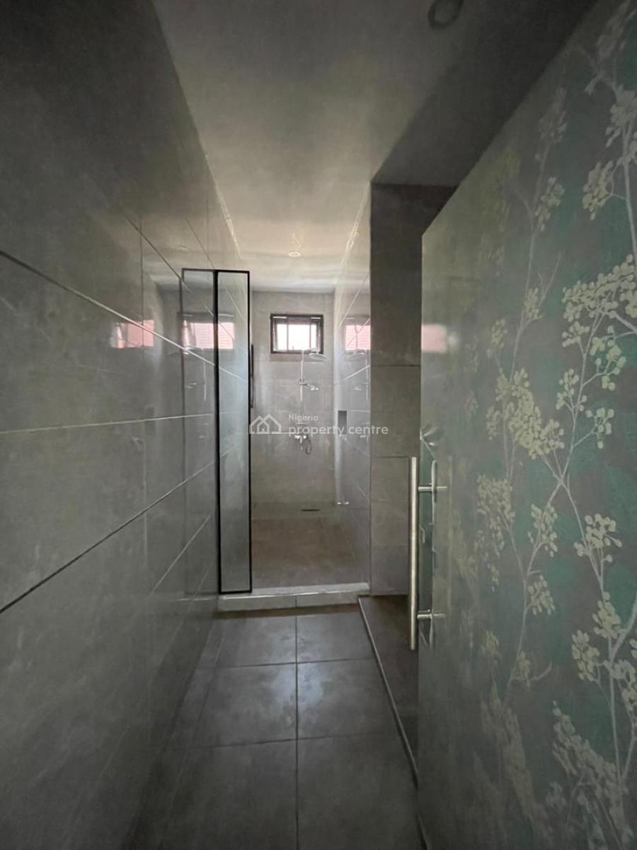 Exquisite Spacious 5 Bedroom Fully Detached Duplex with 2 Rooms Bq, Phase 1, Lekki, Lagos, Detached Duplex for Rent