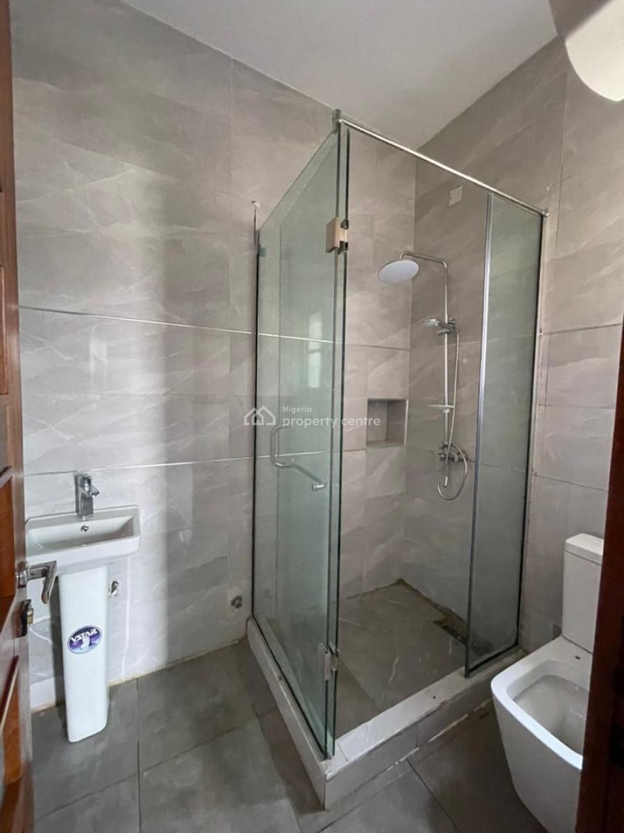 Exquisite Spacious 5 Bedroom Fully Detached Duplex with 2 Rooms Bq, Phase 1, Lekki, Lagos, Detached Duplex for Rent