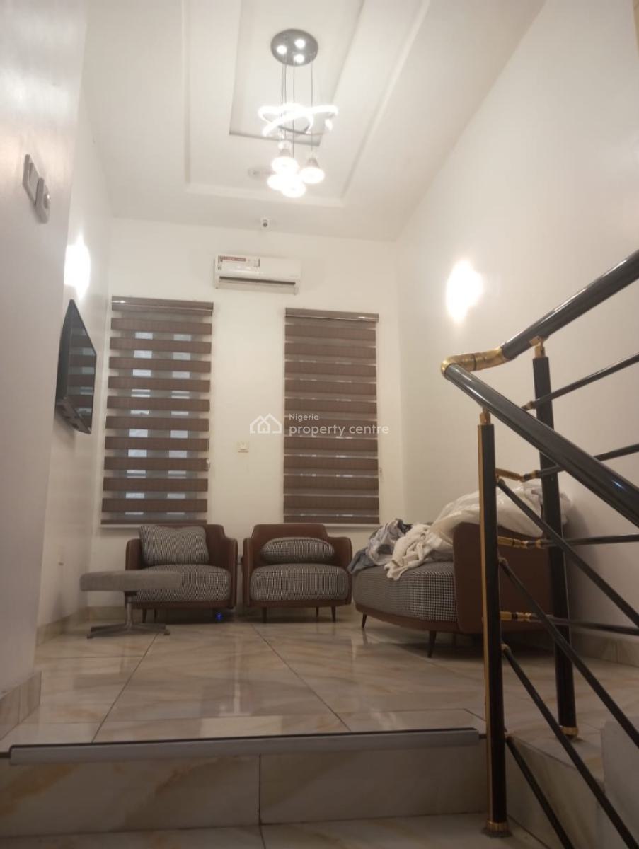 Unfurnished 4 Bedroom  with Bq, Chevron Drive, Lekki Expressway, Lekki, Lagos, Semi-detached Duplex for Rent