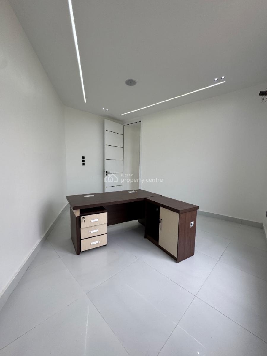 6 Bedroom Detached House with Swimming Pool, Chevron, Lekki, Lagos, Detached Duplex for Sale