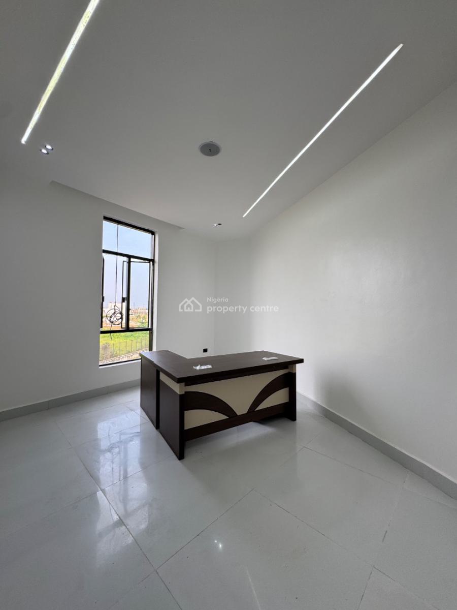 6 Bedroom Detached House with Swimming Pool, Chevron, Lekki, Lagos, Detached Duplex for Sale