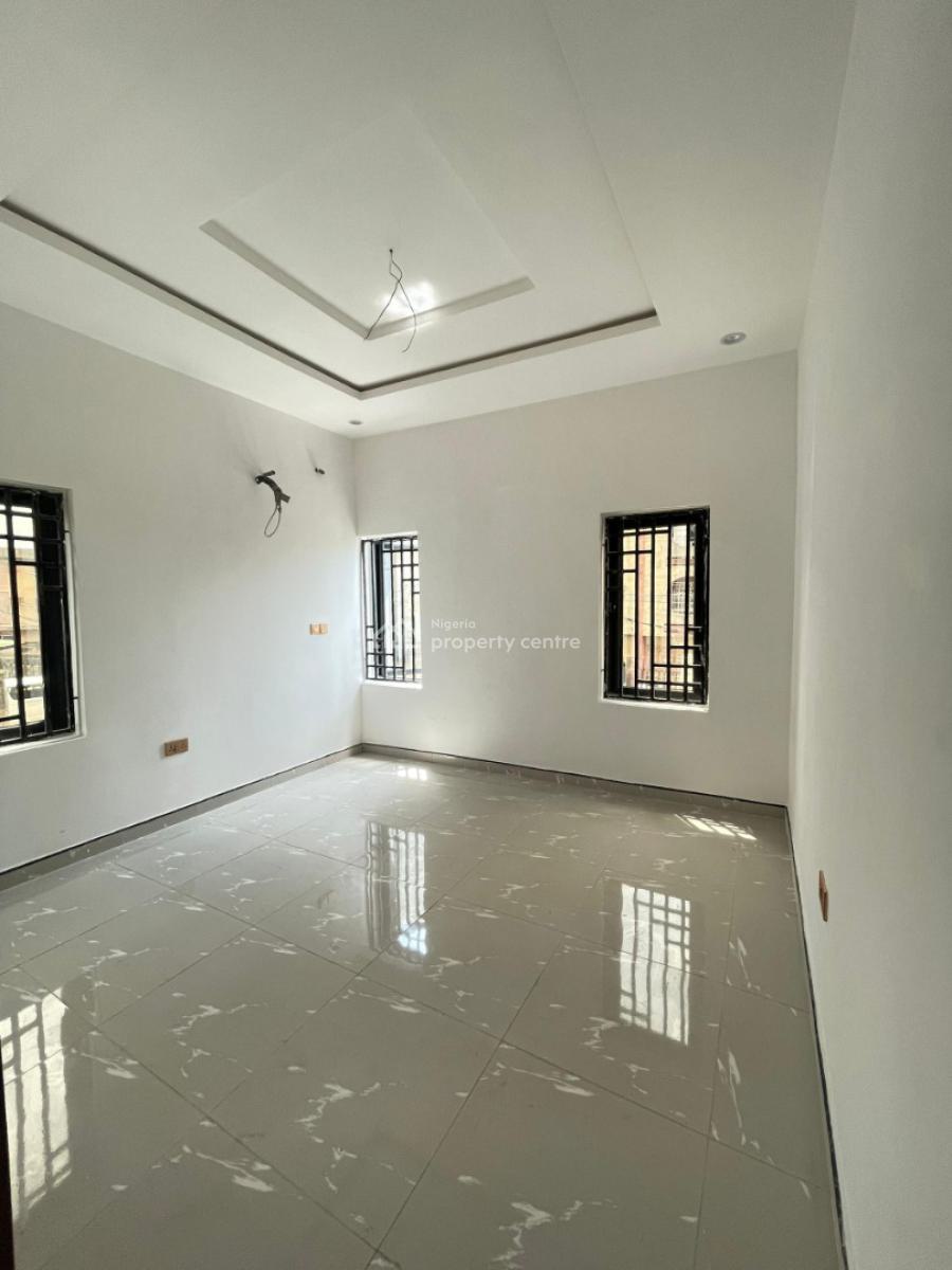 Exquisitely Built 3 Bedroom Apartment, Surulere, Lagos, Flat / Apartment for Sale