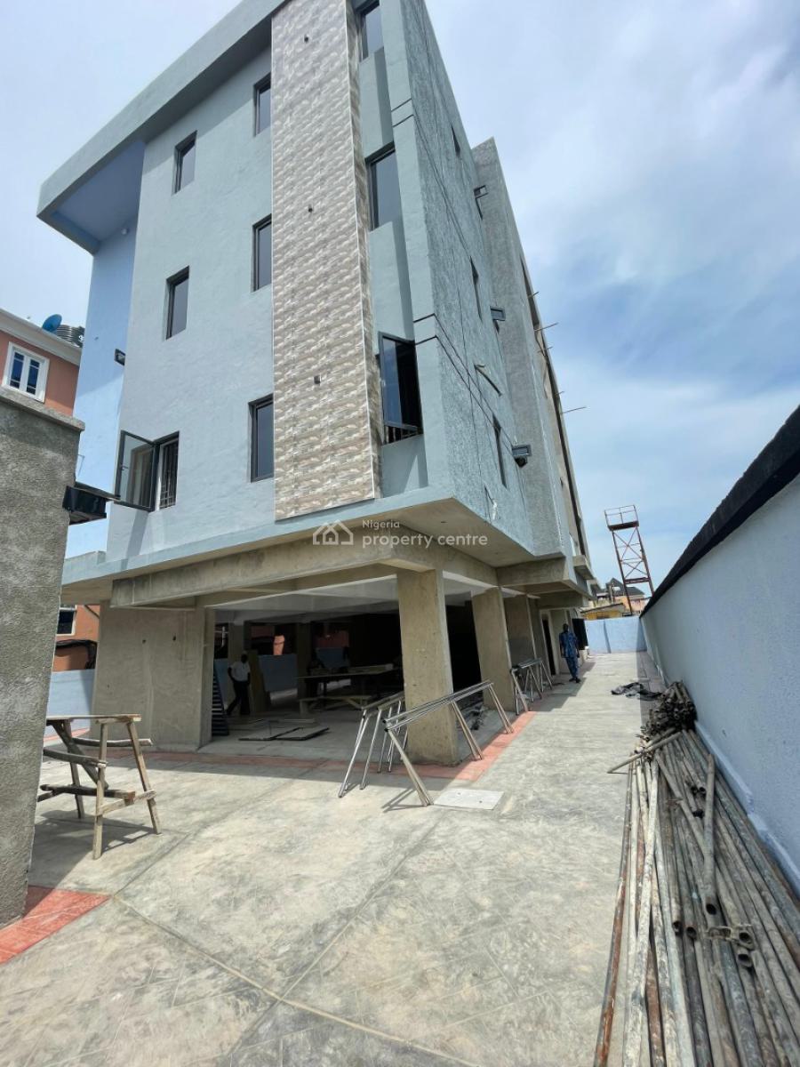 Exquisitely Built 3 Bedroom Apartment, Surulere, Lagos, Flat / Apartment for Sale