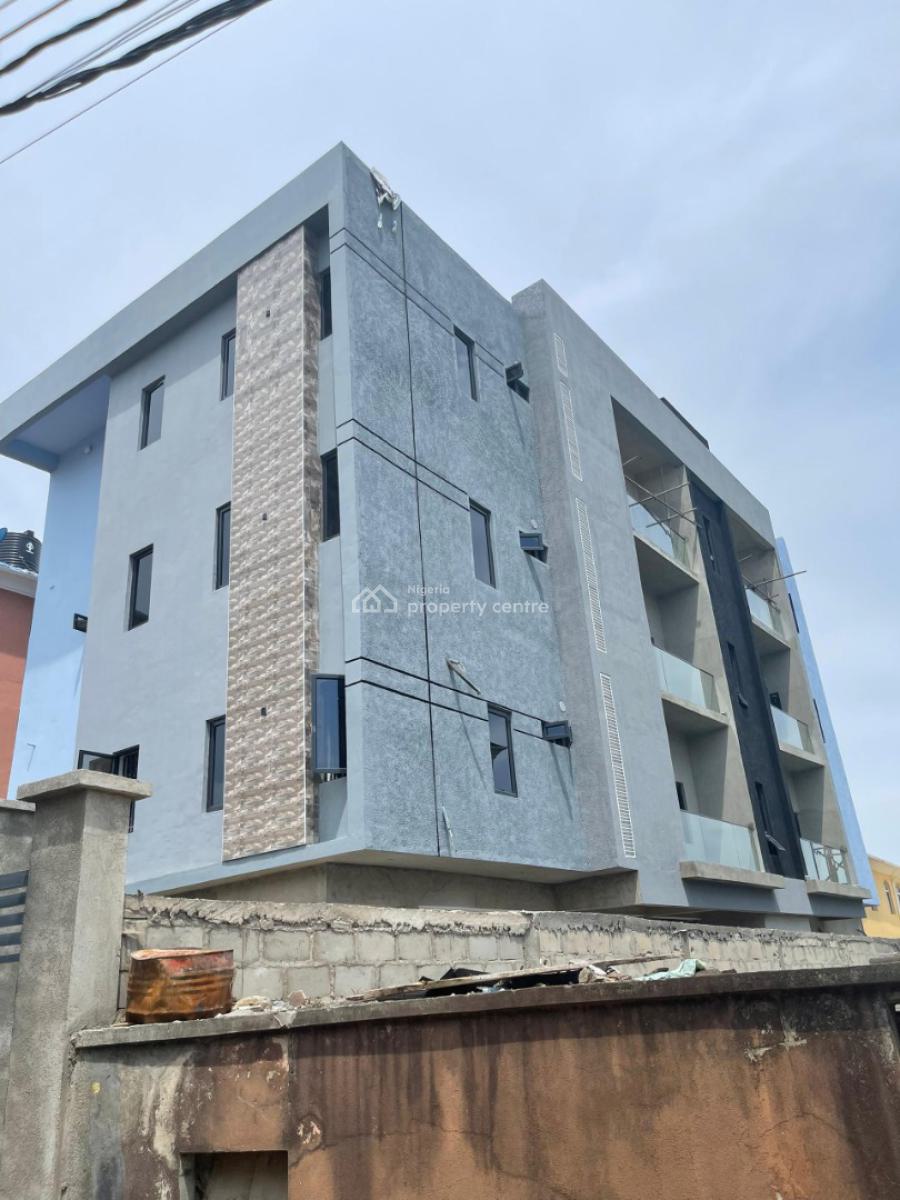 Exquisitely Built 3 Bedroom Apartment, Surulere, Lagos, Flat / Apartment for Sale