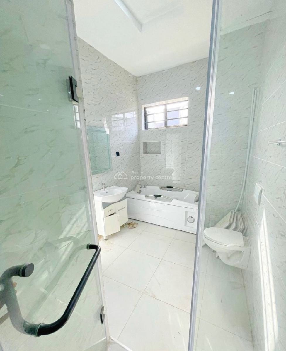 Serviced 4 Bedroom Terrace Duplex with Pool and Gym, Osapa, Lekki, Lagos, Terraced Duplex for Rent