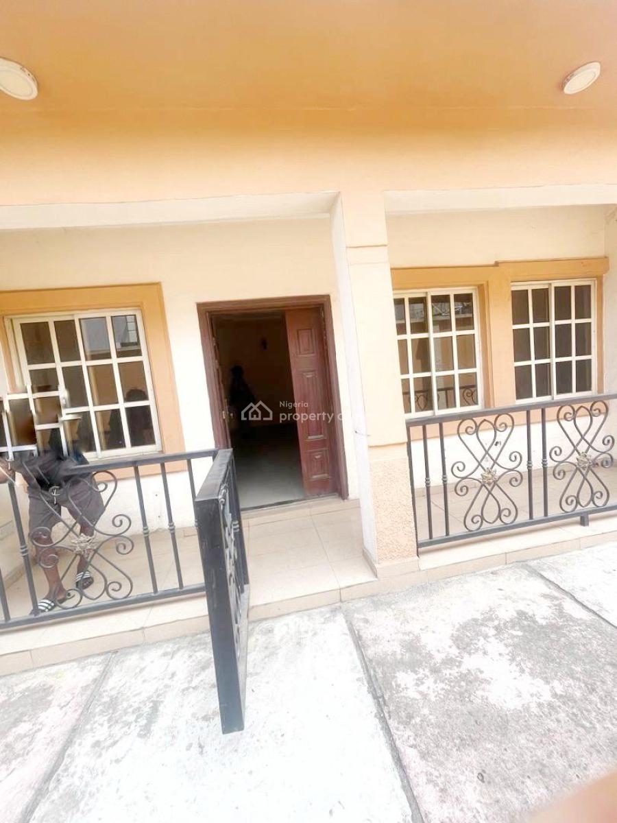 Luxury 3 Bedroom Apartment, Gra Phase 1, Magodo, Lagos, Flat / Apartment for Rent
