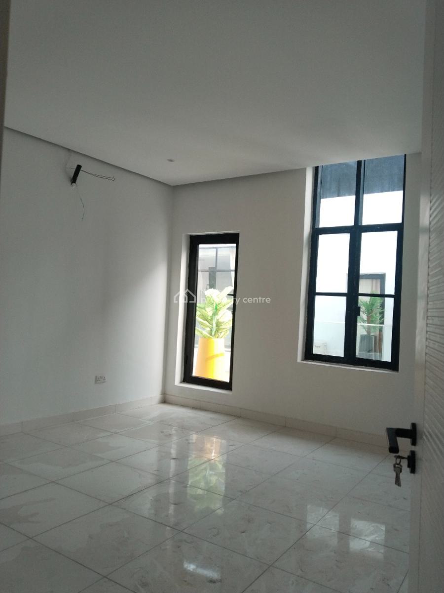 Luxury 4 Bedroom Penthouse with Bq, By Meadow Hall School, Ikate Elegushi, Lekki, Lagos, Flat / Apartment for Sale