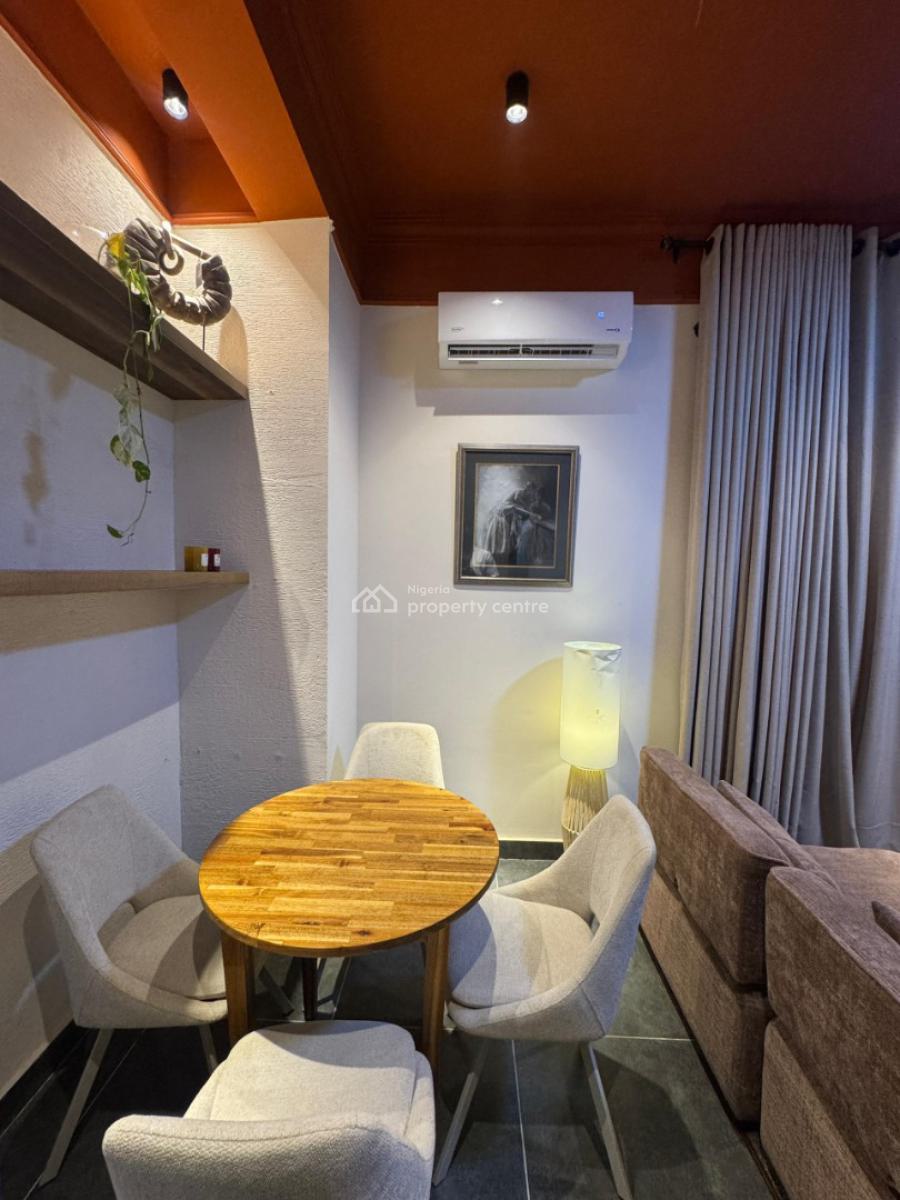 Prestigious 3 Bedroom Apartment with Ensuite Rooms, Lekki Phase 1, Lekki, Lagos, Flat / Apartment for Sale