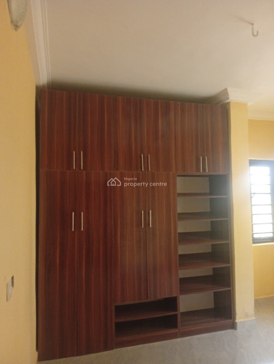 Luxury 3-bedroom Flats, Guzape District, Abuja, Terraced Duplex for Rent