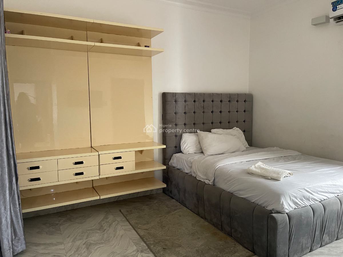 3 Bedroom Maisonette Penthouse, Cadogan Estate, Osapa, Lekki, Lagos, Flat / Apartment for Sale