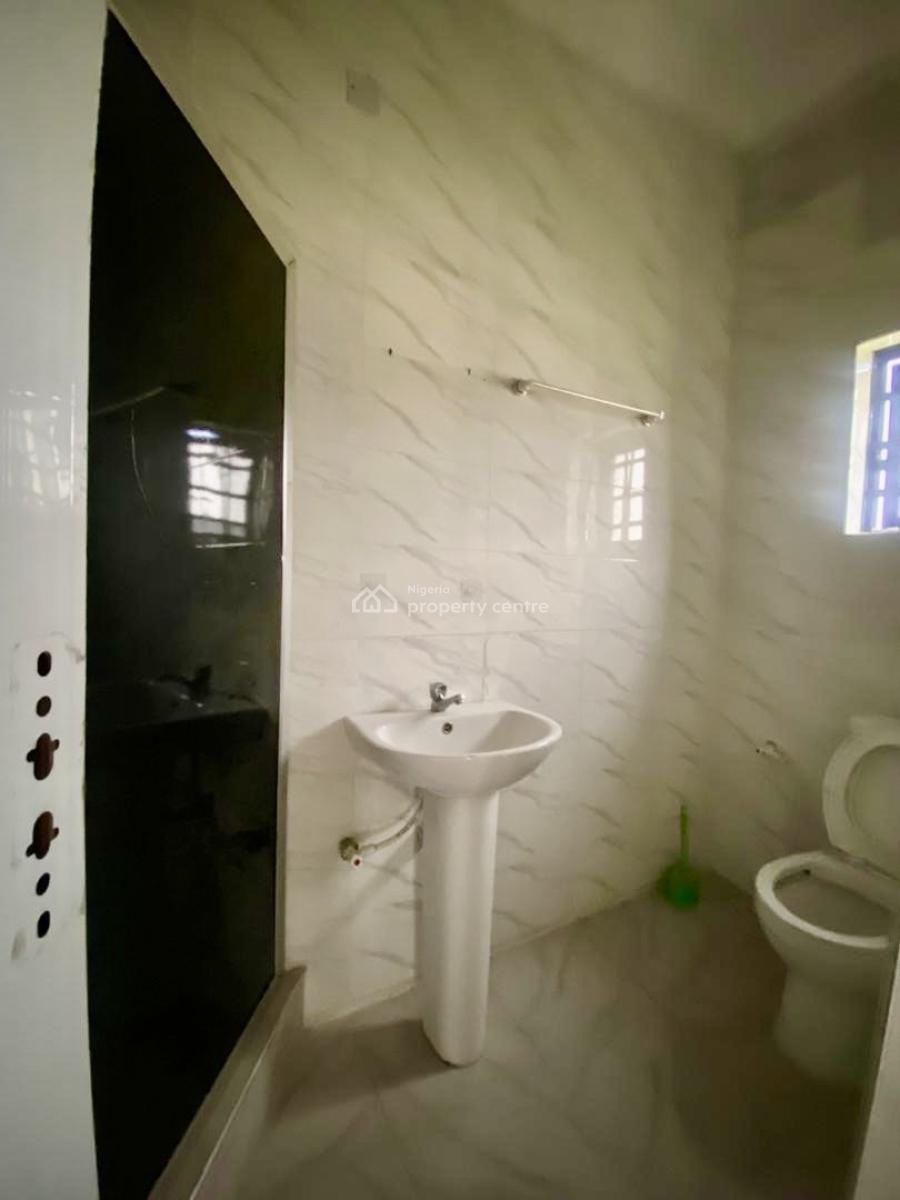 Luxury Modern Built Upstairs, Thera Annex, Sangotedo, Ajah, Lagos, Flat / Apartment for Rent