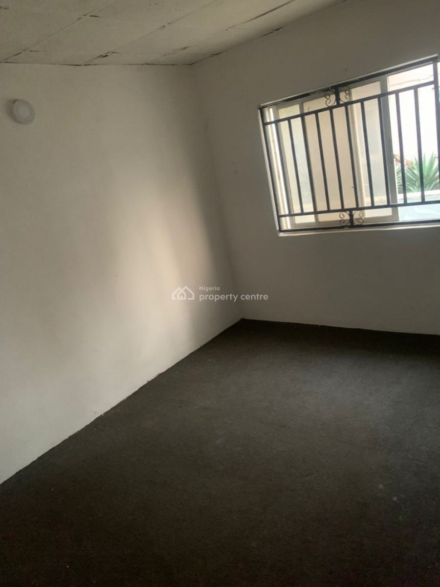 a Boys Quarter, Ocean Bay Estate, Orchid Road, Lekki, Lagos, Self Contain (single Rooms) for Rent