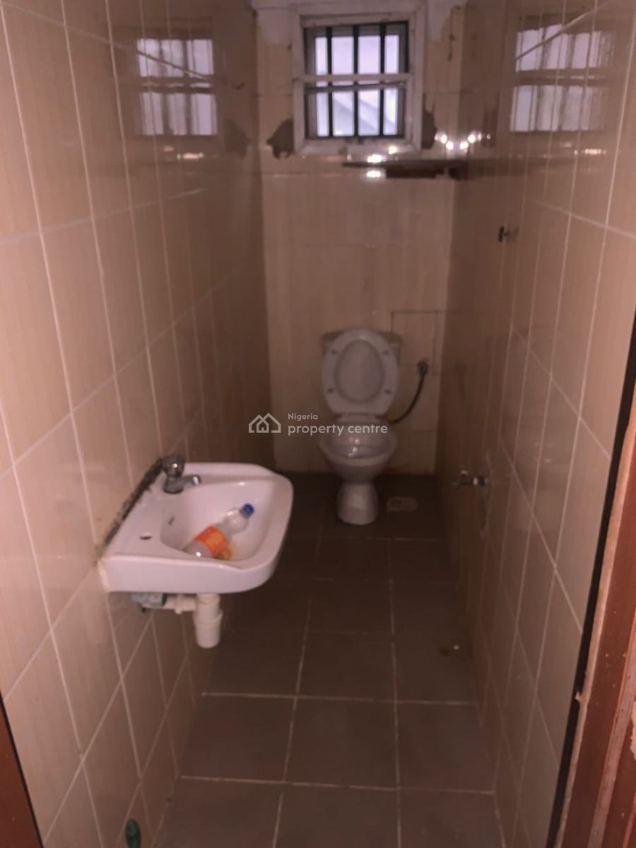 a Boys Quarter, Ocean Bay Estate, Orchid Road, Lekki, Lagos, Self Contain (single Rooms) for Rent