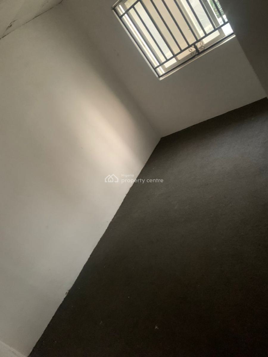 a Boys Quarter, Ocean Bay Estate, Orchid Road, Lekki, Lagos, Self Contain (single Rooms) for Rent