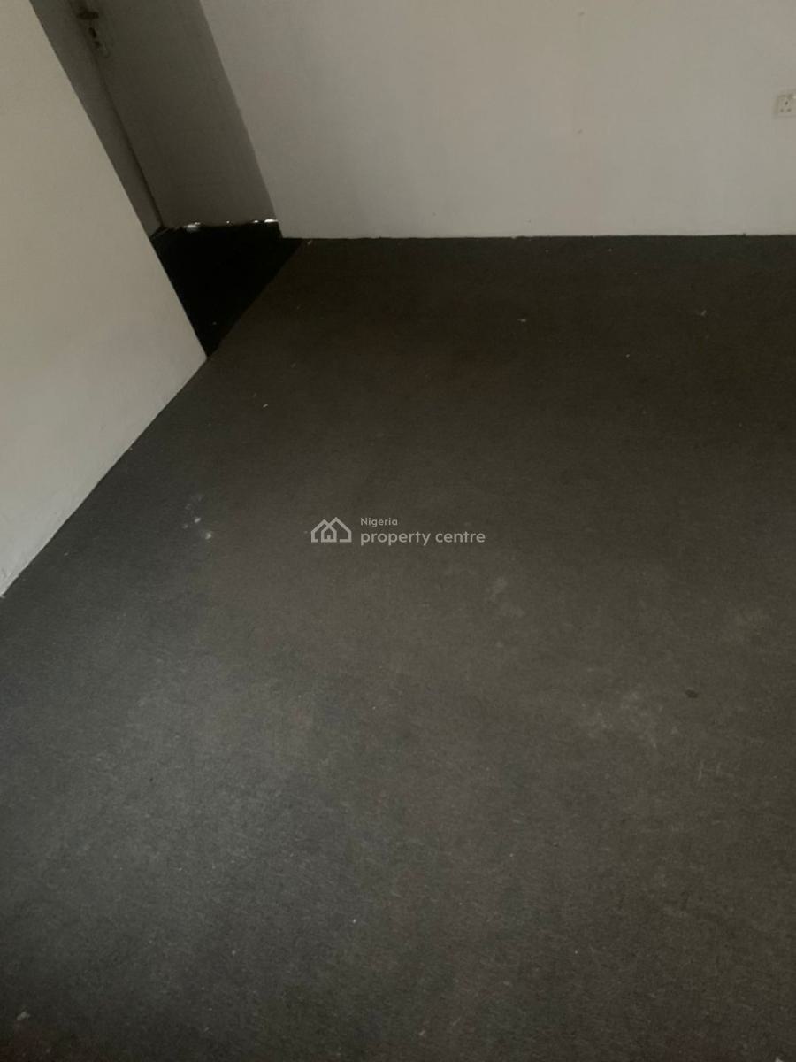 a Boys Quarter, Ocean Bay Estate, Orchid Road, Lekki, Lagos, Self Contain (single Rooms) for Rent