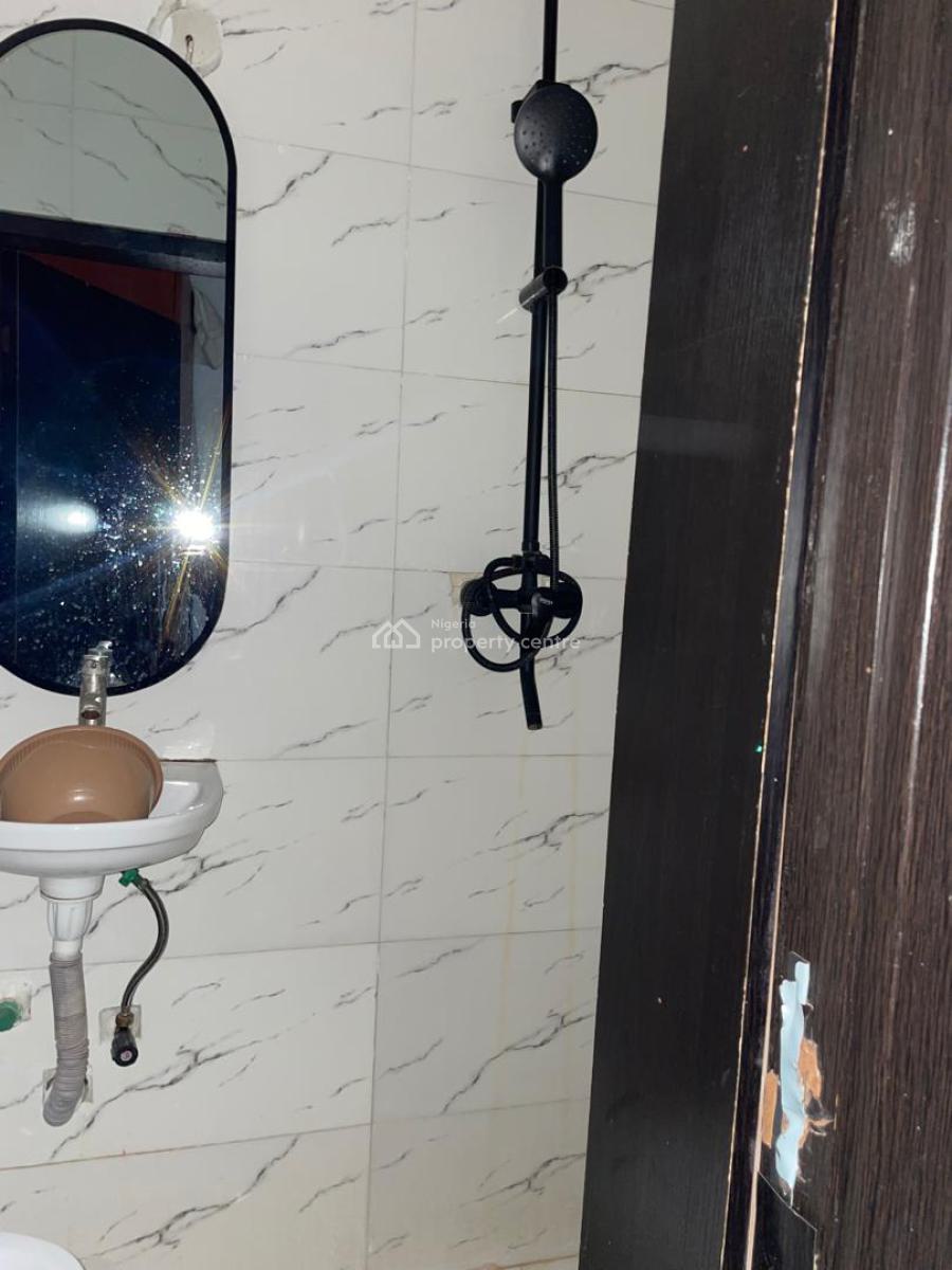 Well Furnished 3 Bedrooms Terrace Duplex, Chevron Drive, Lekki, Lagos, Terraced Duplex for Rent