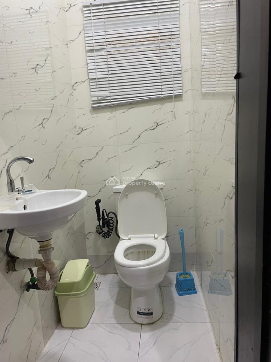 Well Furnished 3 Bedrooms Terrace Duplex, Chevron Drive, Lekki, Lagos, Terraced Duplex for Rent