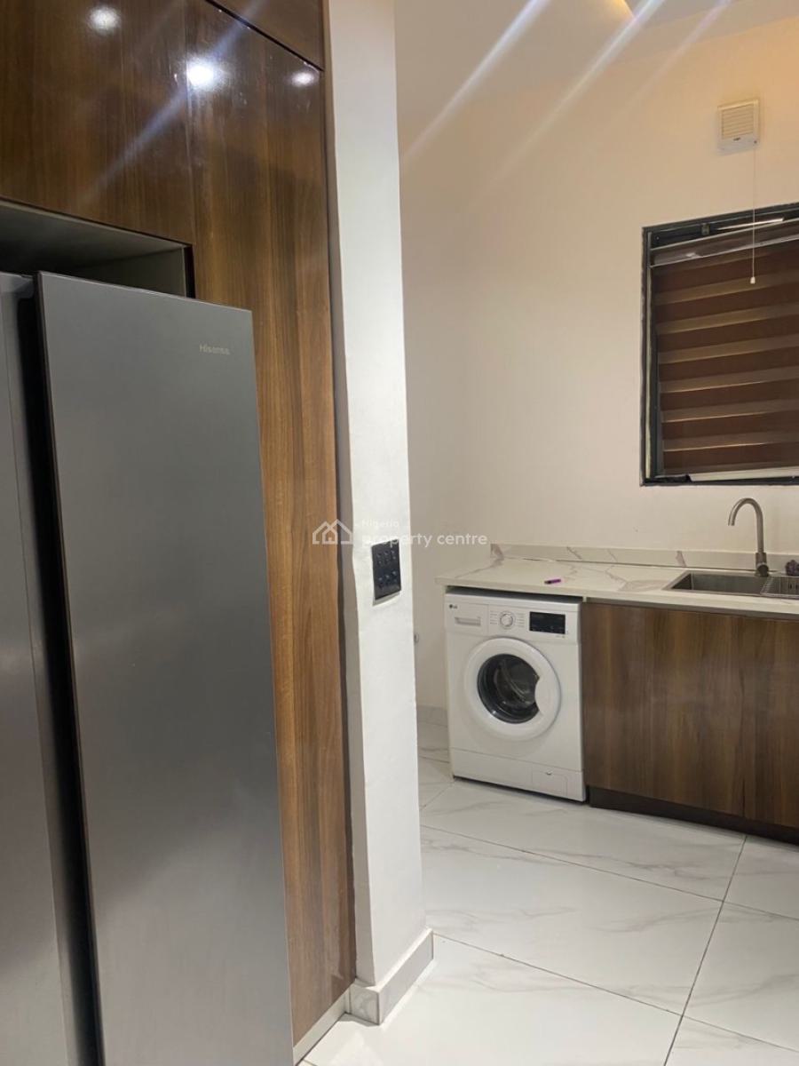 Luxury One Bedroom with Swimming Pool and Gym., Old Ikoyi, Ikoyi, Lagos, Flat / Apartment Short Let