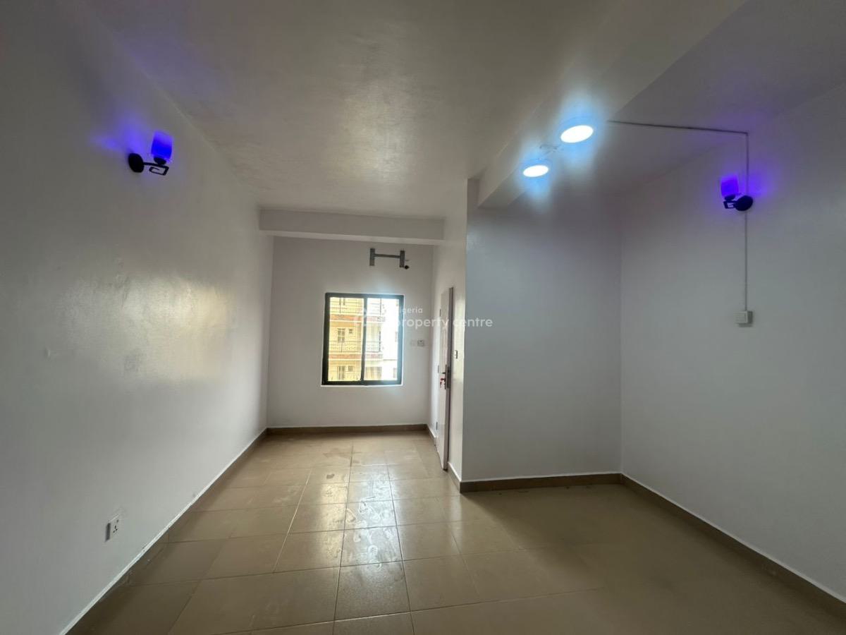 Lovely Abd Well Renovated 2bedroom Apartment in a Serene Location, Osapa London, Lekki, Lagos, Osapa, Lekki, Lagos, Flat / Apartment for Rent