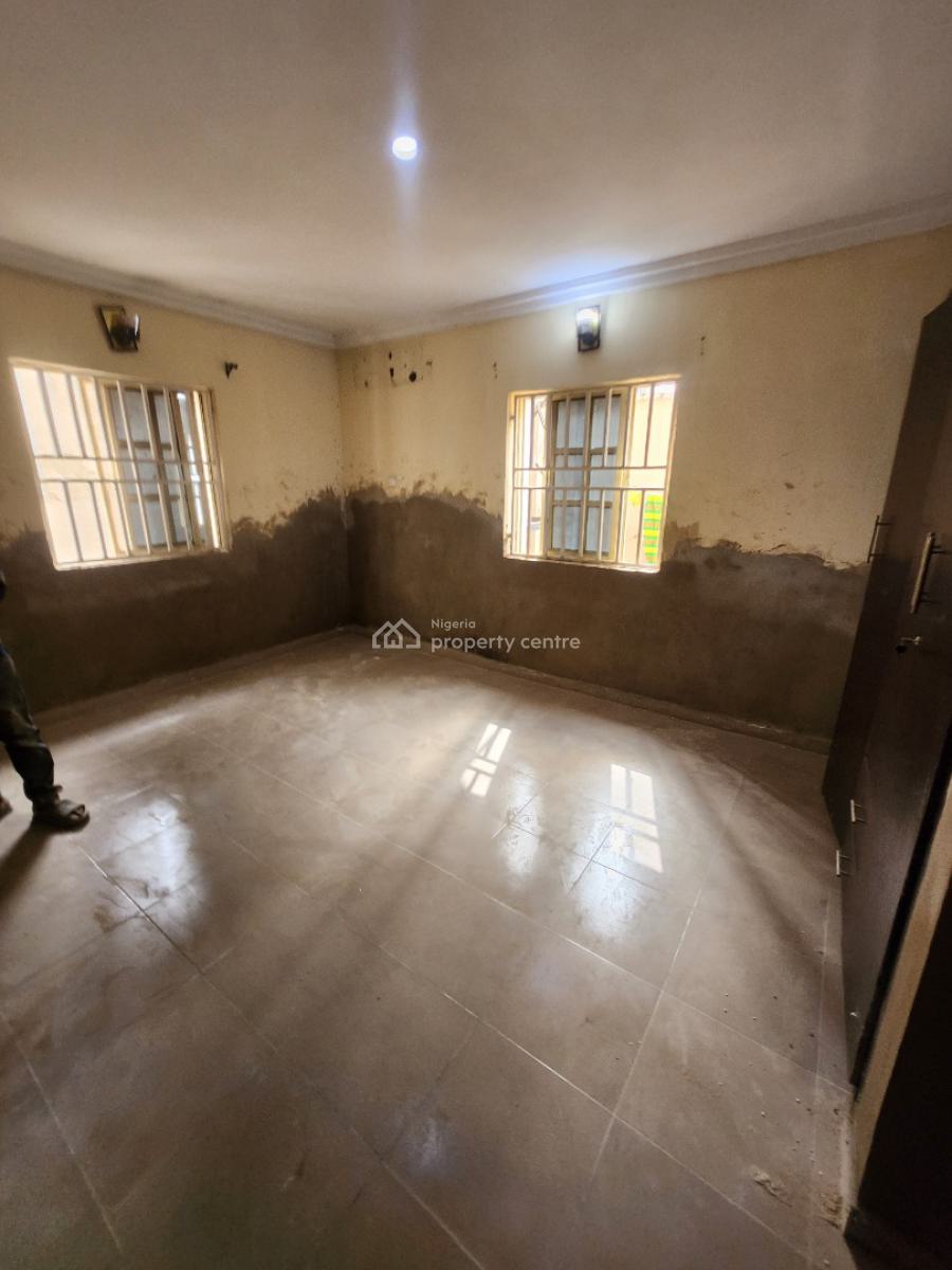 Clean Spacio 3bedroom Flat, Ground Floor, Tarred Rd, Wuye Main( Tarred Rd(, Wuye, Abuja, Flat / Apartment for Rent