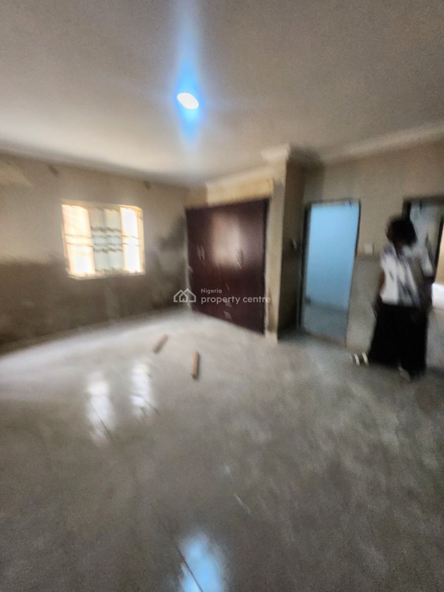 Clean Spacio 3bedroom Flat, Ground Floor, Tarred Rd, Wuye Main( Tarred Rd(, Wuye, Abuja, Flat / Apartment for Rent