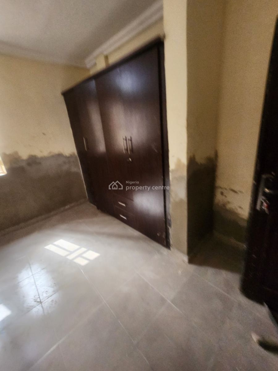 Clean Spacio 3bedroom Flat, Ground Floor, Tarred Rd, Wuye Main( Tarred Rd(, Wuye, Abuja, Flat / Apartment for Rent