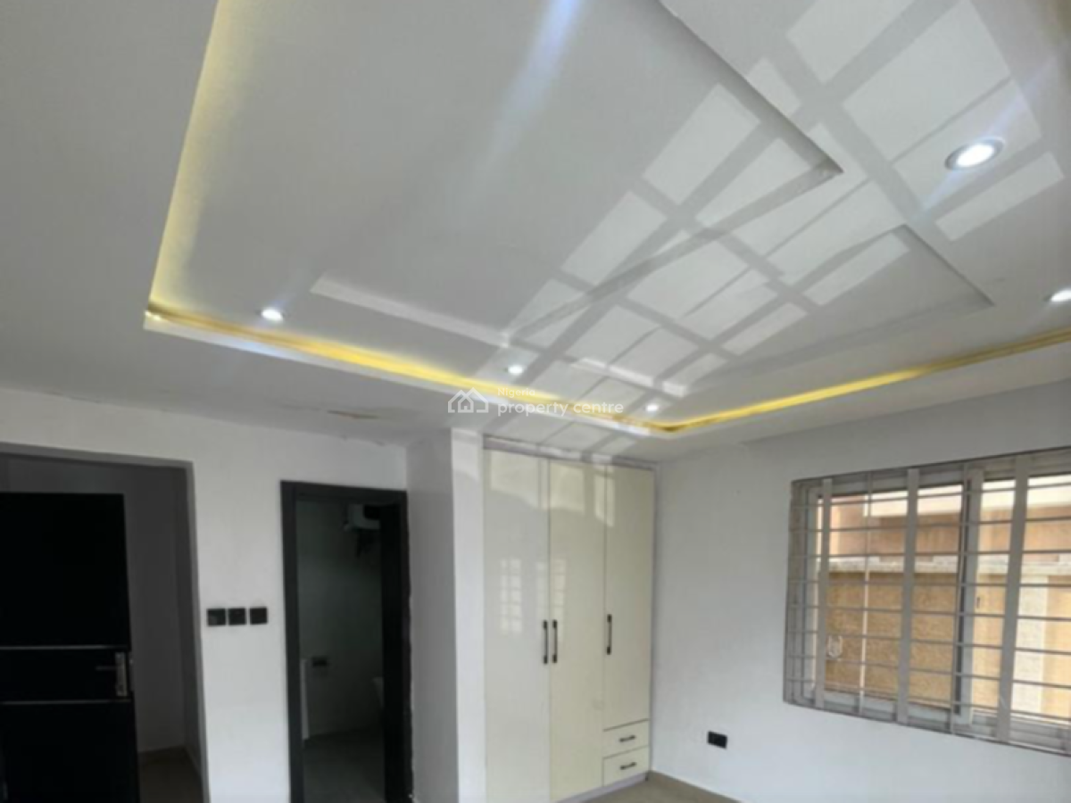 3 Bedroom Apartment, Lekki Phase 1, Lekki, Lagos, Flat / Apartment for Sale