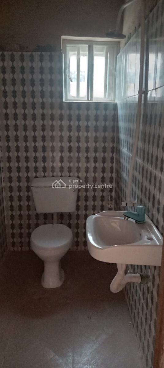 Newly Built 2 Bedroom Apartment, Goodness and Mercy Estate, Igbo Olomu Road, Ikorodu, Isawo, Ikorodu, Lagos, Flat / Apartment for Rent