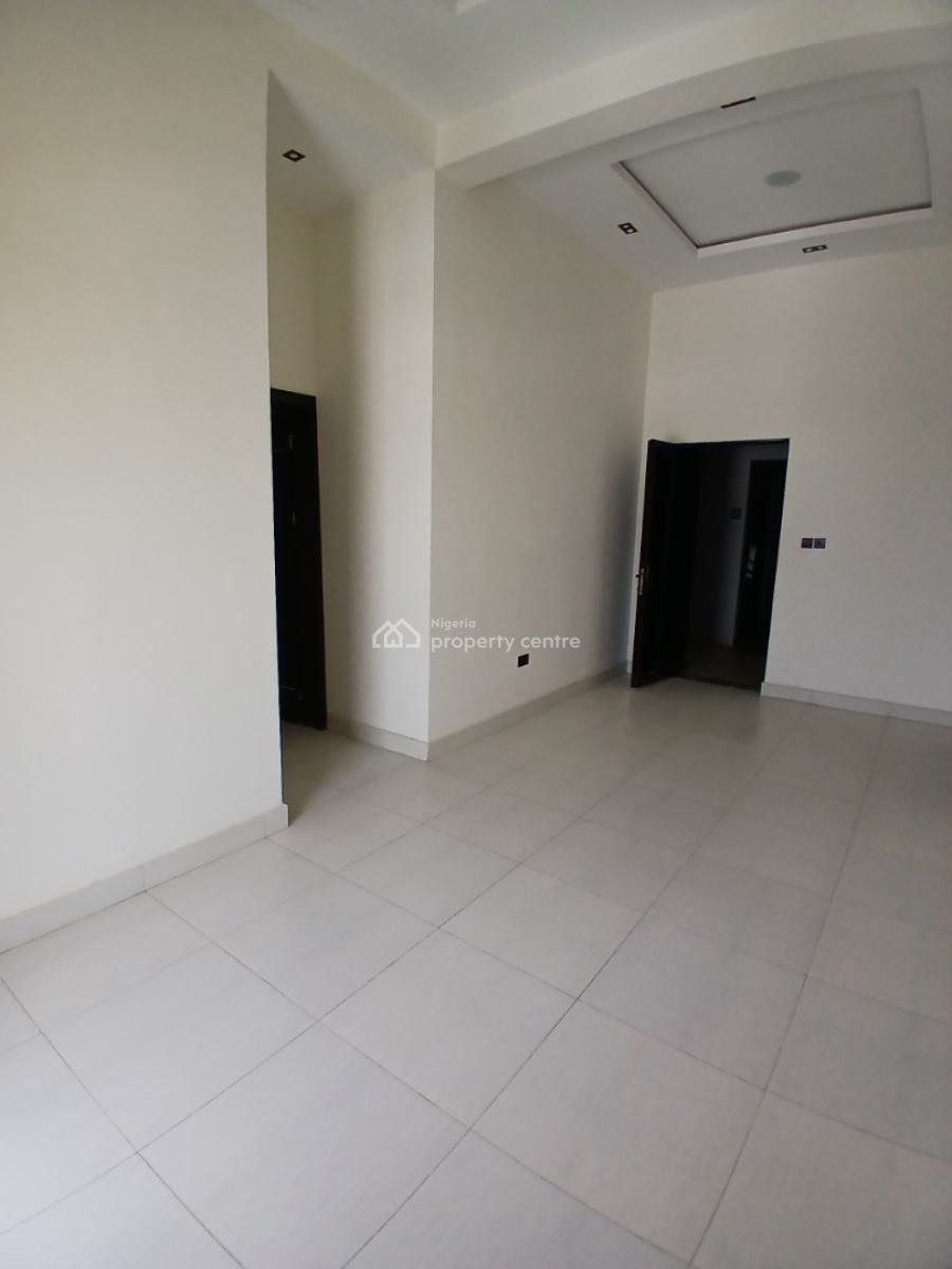 New and Serviced with 24/7 Power Supply 3 Bedroom En-suite Flat. It Wi, Lekki Phase 1, Lekki, Lagos, Flat / Apartment for Rent