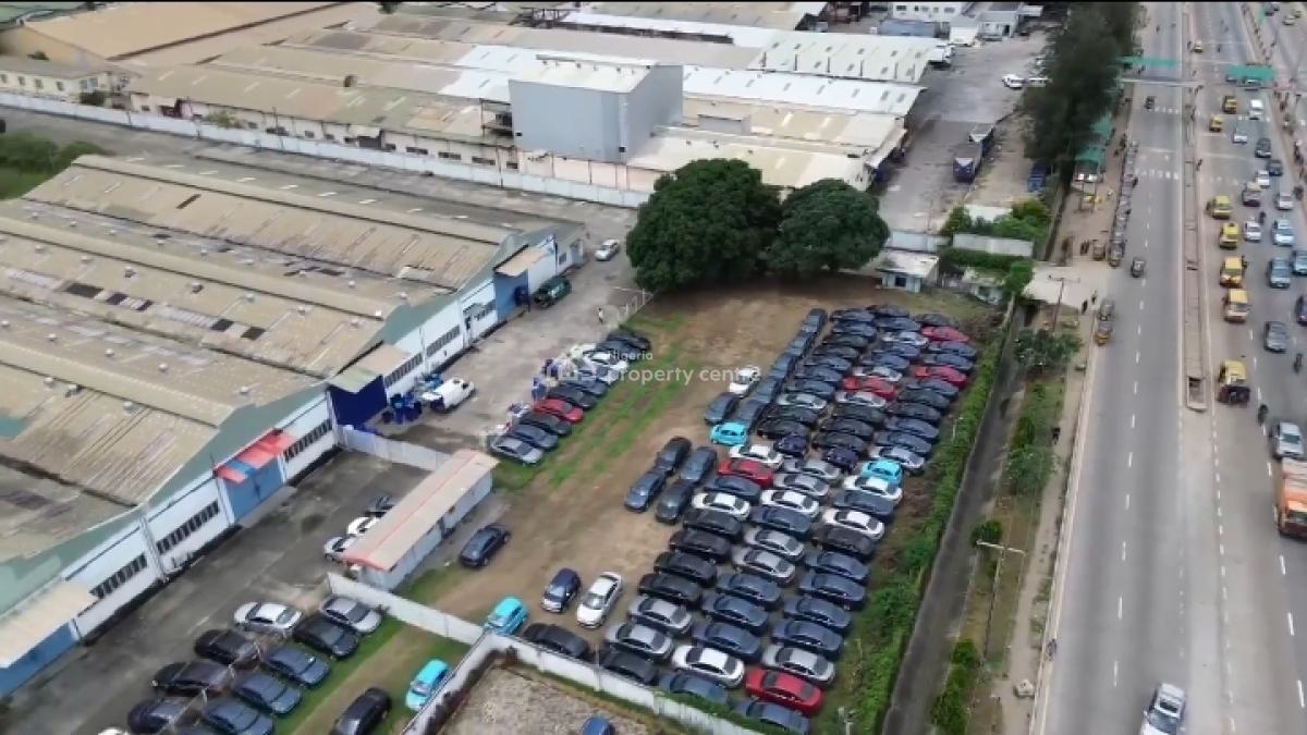 24 Bay Massive Warehouse, Apapa Expressway, Oshodi, Lagos, Warehouse for Sale