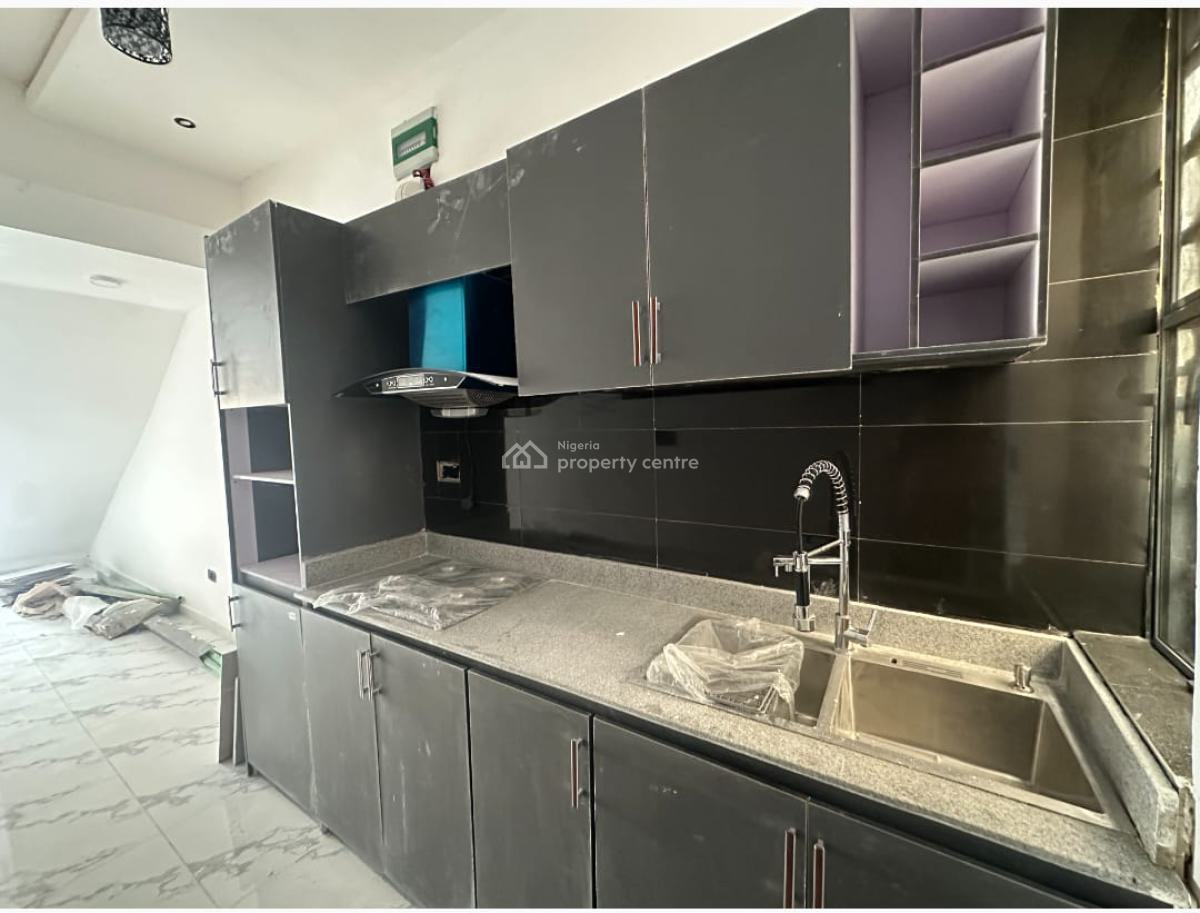 Self Compound Brand New 3 Bedrooms Terrace, Sangotedo, Ajah, Lagos, Terraced Duplex for Sale