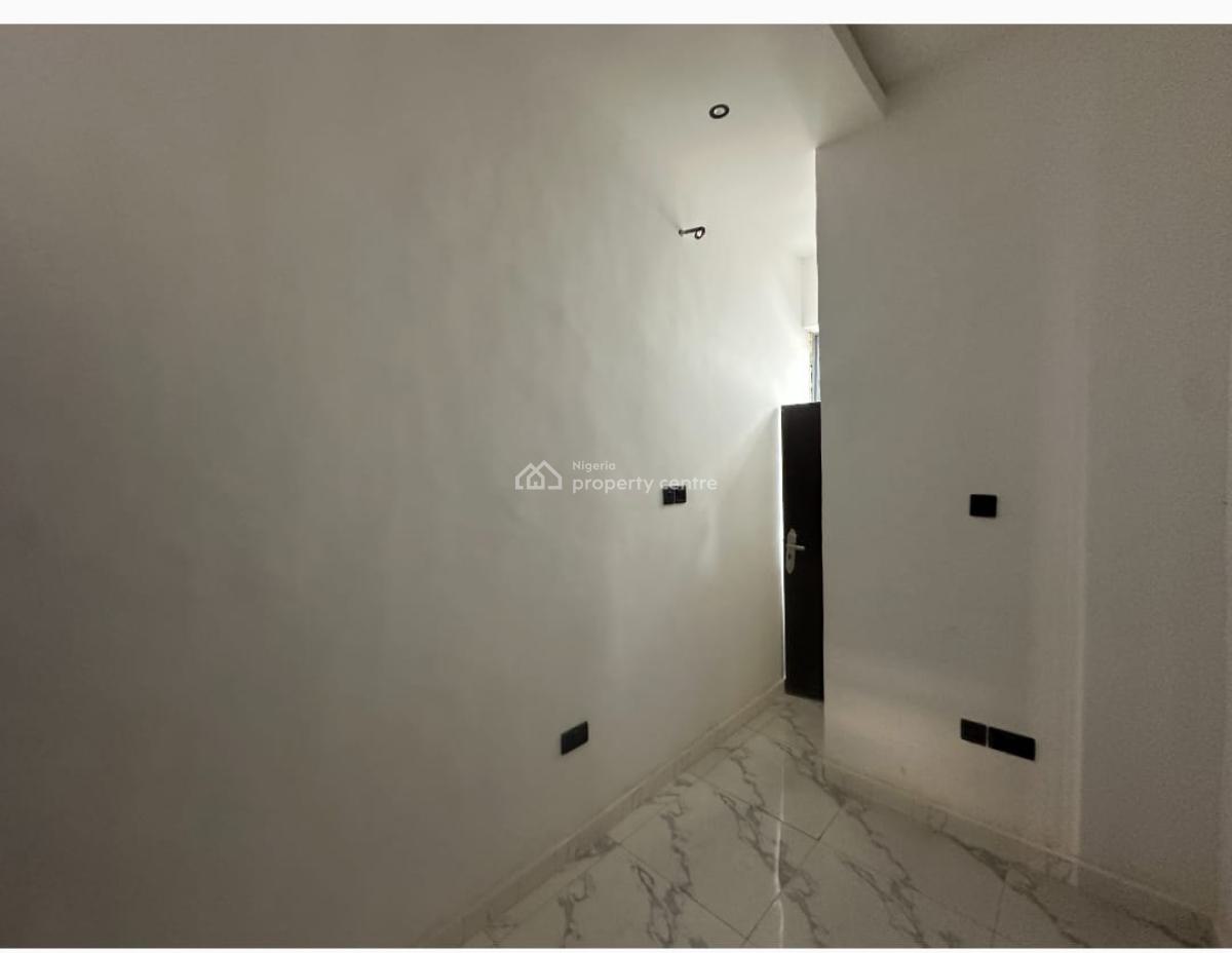 Self Compound Brand New 3 Bedrooms Terrace, Sangotedo, Ajah, Lagos, Terraced Duplex for Sale