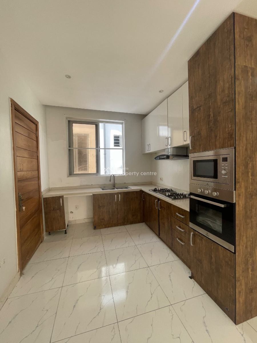 Clean Spacious 2 Bedroom Apartment with Open Kitchen, Ologolo, Lekki, Lagos, Flat / Apartment for Rent