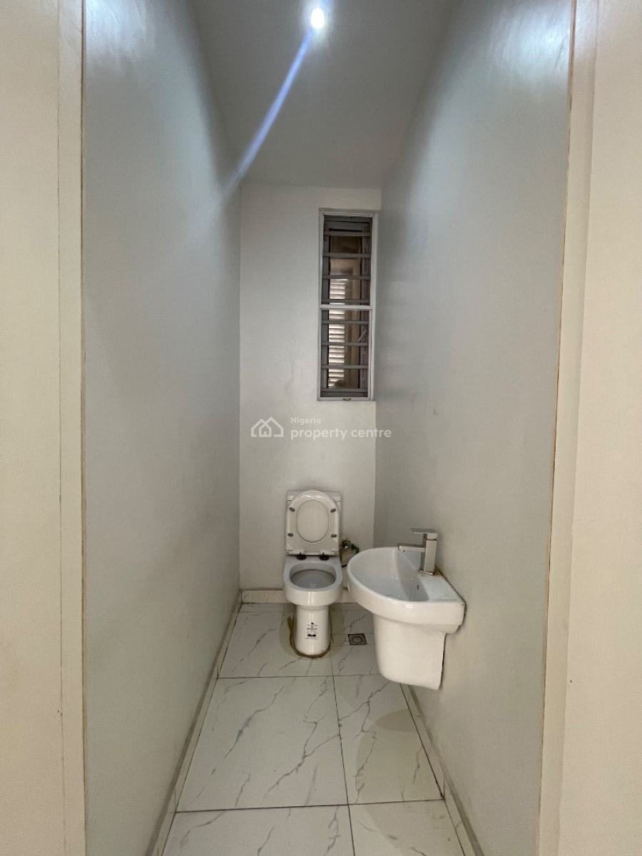 Clean Spacious 2 Bedroom Apartment with Open Kitchen, Ologolo, Lekki, Lagos, Flat / Apartment for Rent