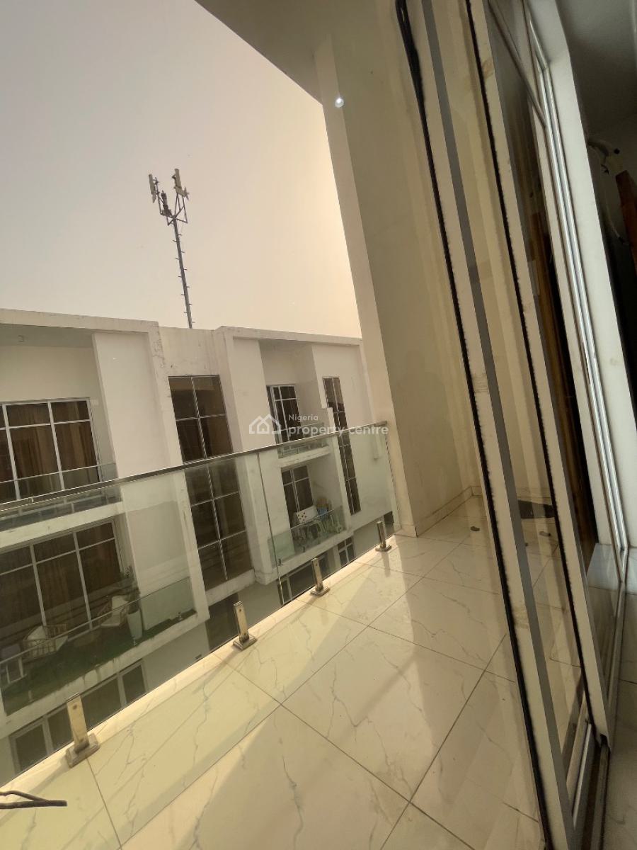 Clean Spacious 2 Bedroom Apartment with Open Kitchen, Ologolo, Lekki, Lagos, Flat / Apartment for Rent