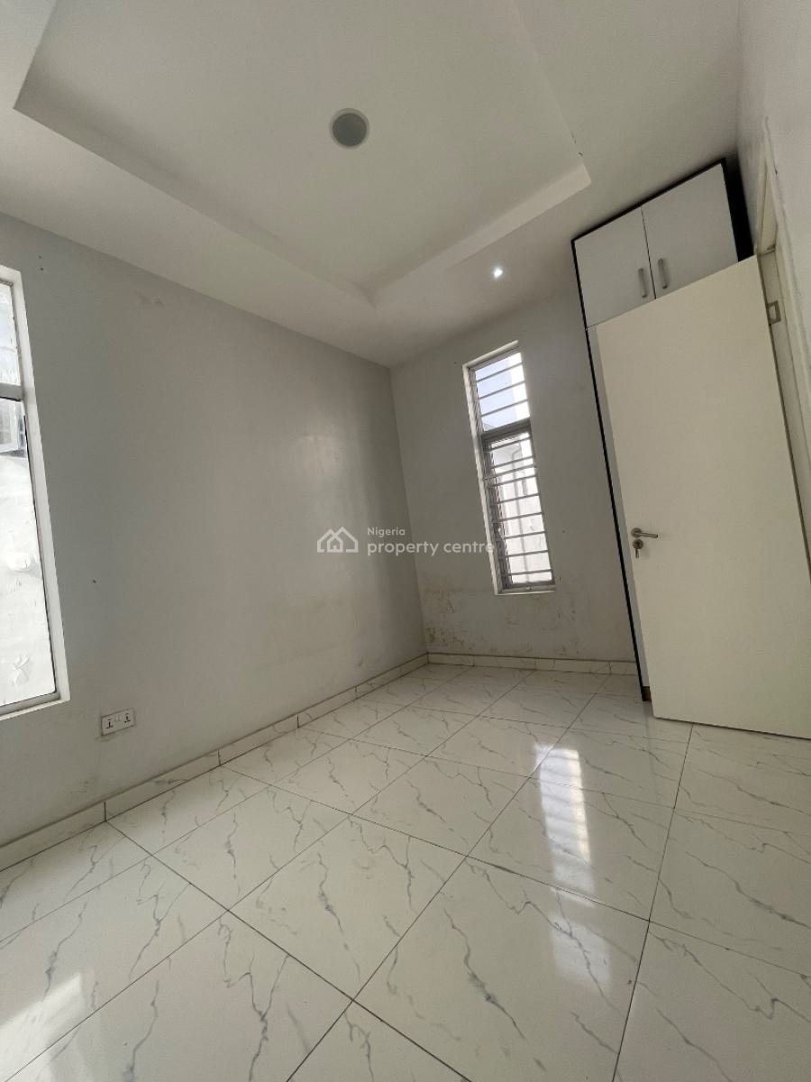Clean Spacious 2 Bedroom Apartment with Open Kitchen, Ologolo, Lekki, Lagos, Flat / Apartment for Rent
