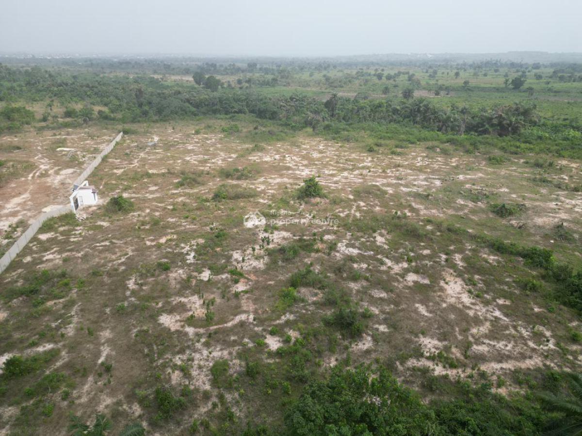 Now Selling: - ₦5,000,000 Esidential) - ₦12,000,000 -- 1000s, Olubunmi Commercial 📍 Idowa, Epe–ikorodu Road, Epe, Lagos, Residential Land for Sale
