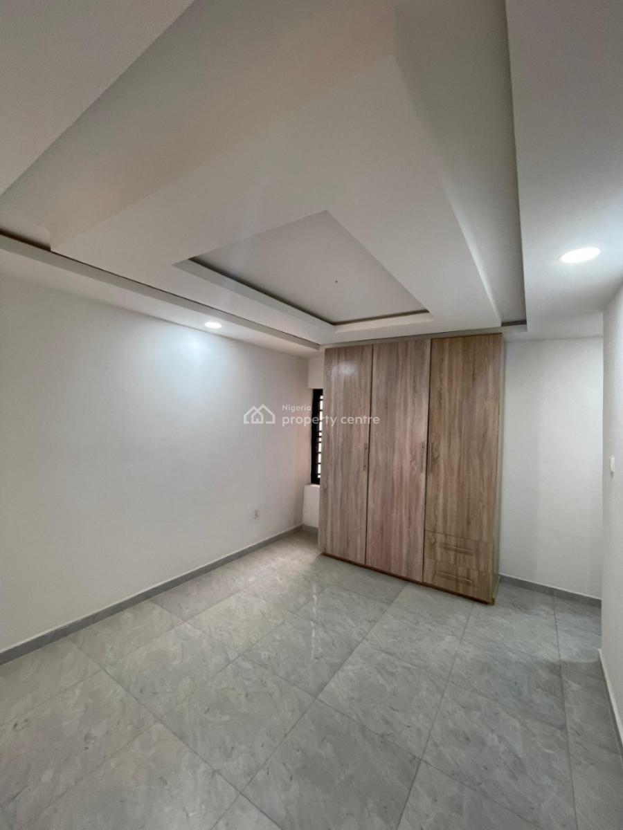 Clean Specious 2 Bedroom Apartment with Open Kitchen, Ologolo, Lekki, Lagos, Flat / Apartment for Rent