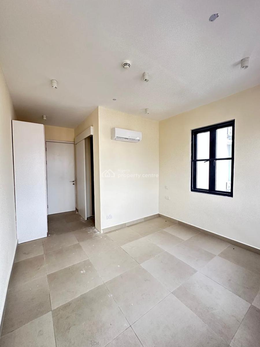 3 Bedroom Apartment with Gym, Swimming Pool, Elevator & Bq, Lekki Phase 1, Lekki, Lagos, Flat / Apartment for Sale