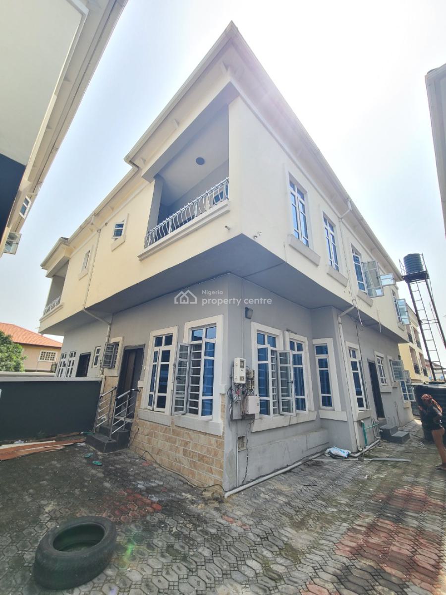 Masters Bedroom Shared Apartment with Jacuzzi, Ikota Villa Estate, Ikota, Lekki, Lagos, Self Contain (single Rooms) for Rent